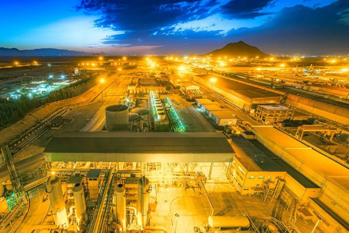 [[İranın polad zavodu]] İsrailin hücumları nəticəsində zərər gördü