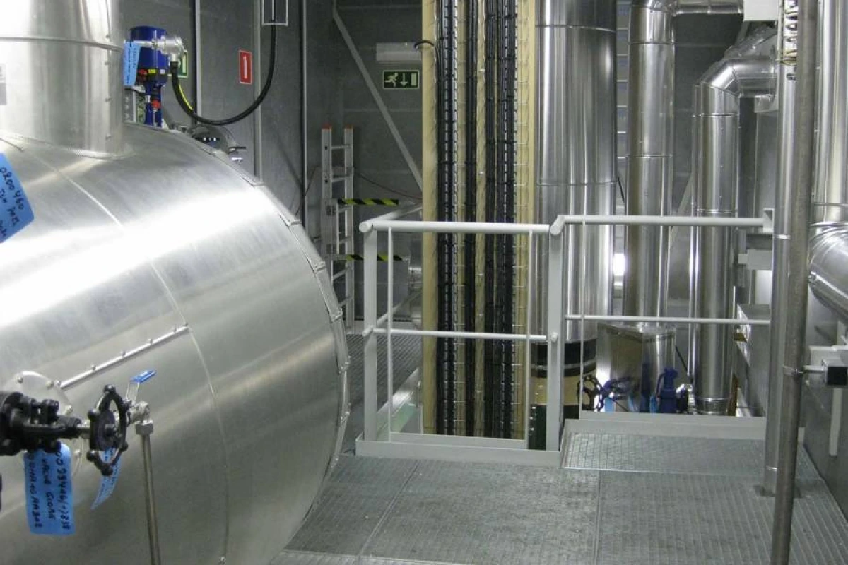 İsrail İranın uran filizi konsentratının istehsalı zavoduna [[hücum etdi]]