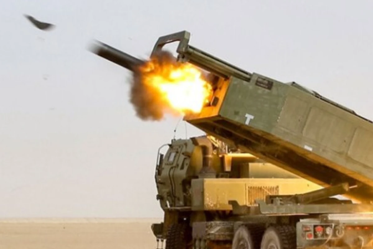 [[İran BƏƏ-nin]] ən böyük sənayə mərkəzini vurdu