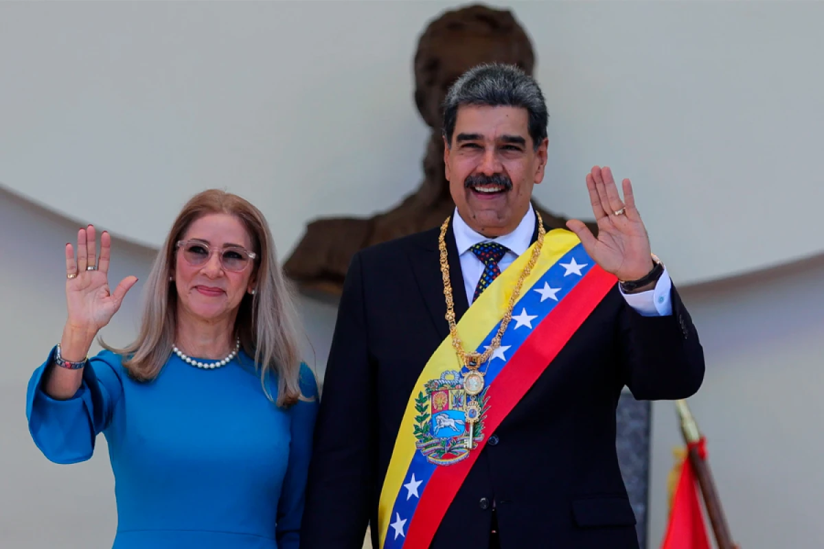 Maduro və xanımı [[ilk dəfə həbsxanadan]] Venesuela xalqına müraciət edib