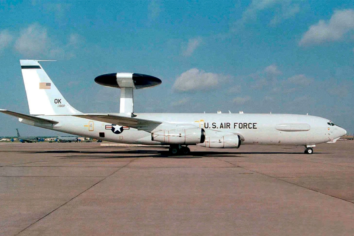 İran ABŞ-nin [[xüsusi kəşfiyyat təyyarəsini]] vurdu