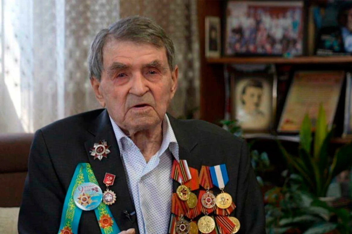 Feldmarşal Paulyusu [[əsir götürən veteran]] vəfat etdi