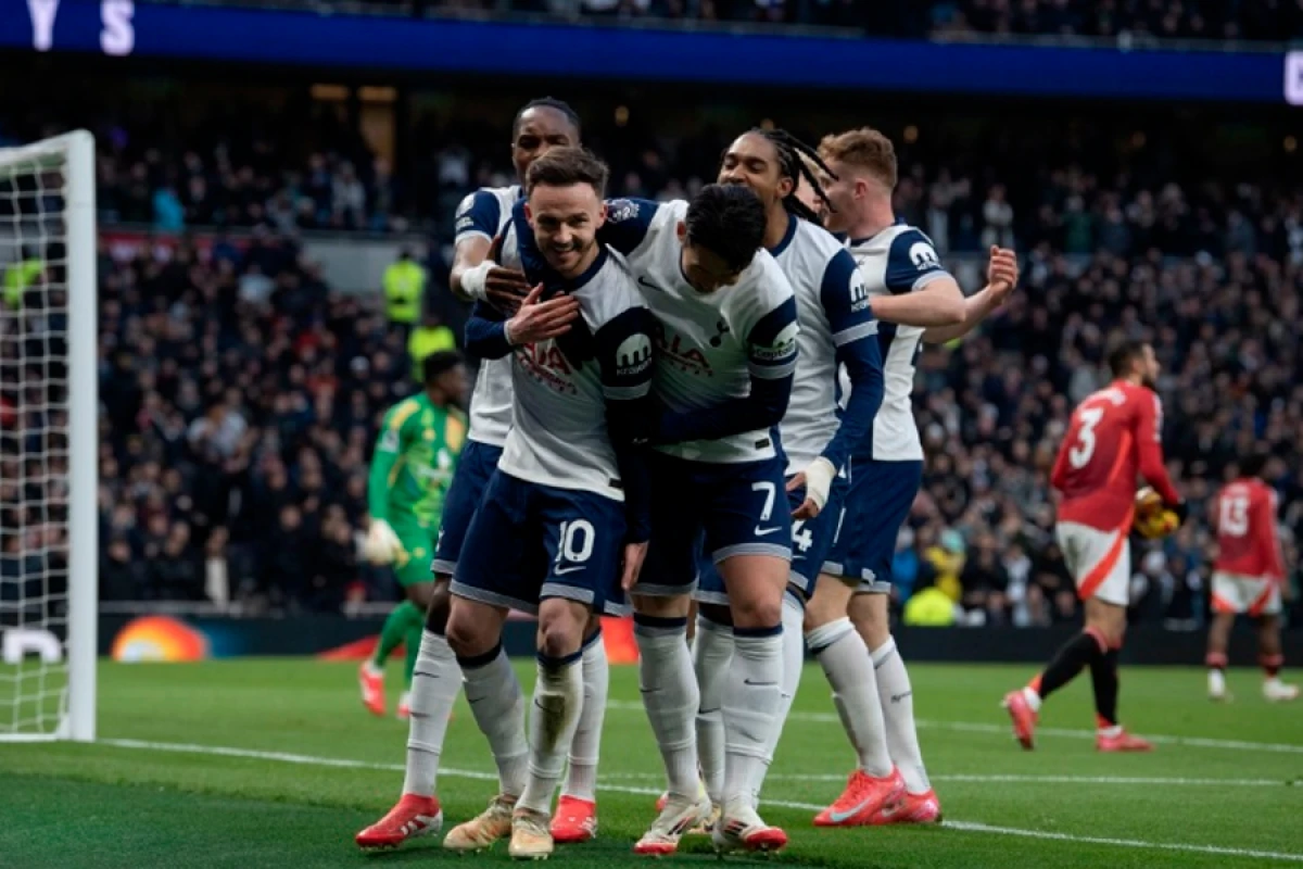 İngiltərə klubunda [[baş məşqçi dəyişikliyi]] gündəmdədir