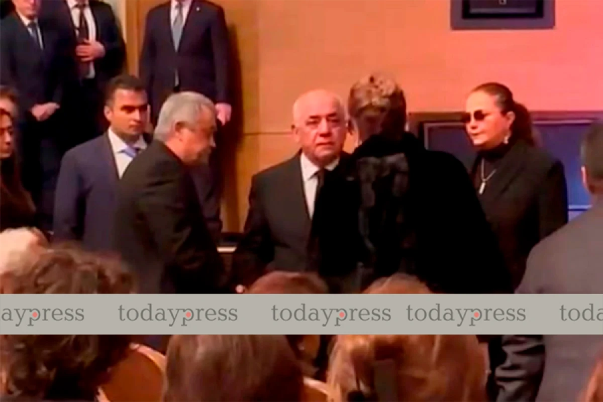 [[Baş nazir]] Rasim Balayevlə vida mərasimində iştirak edir