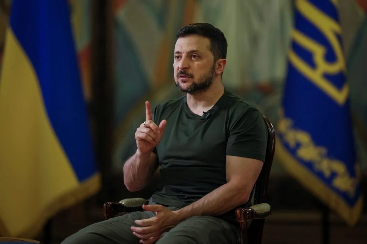 İran Zelenskinin Körfəz səfərini [[tənqid etdi]]