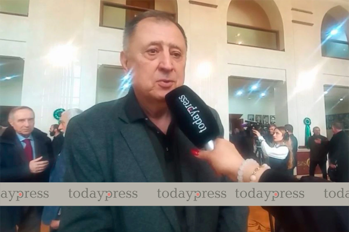 [[Baba Vəziroğlu Rasim Balayev haqda:]] “Dərman qəbul etmək istəmirdi”