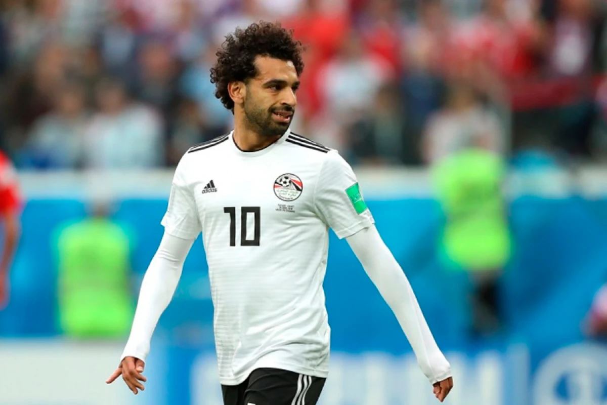 [[Transfer qalmaqalı:]] Salahın gələcəyi müzakirə olunur!