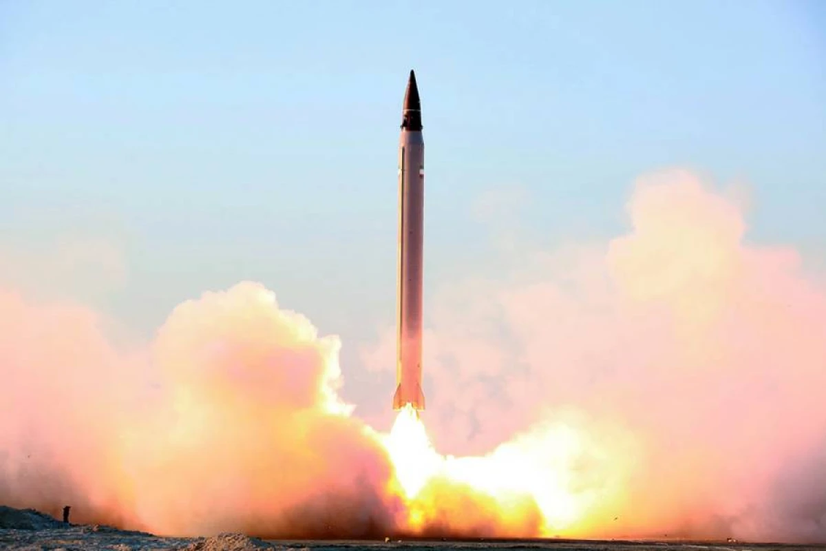 İran İsrailə [[son vaxtların ən böyük raket zərbəsini]] endirdi