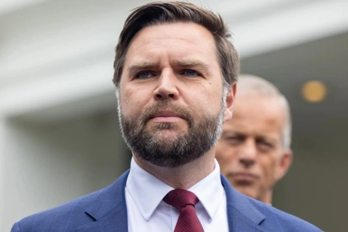 Vens pakistanlı vasitəçilərlə İran ətrafındakı münaqişəni müzakirə etdi