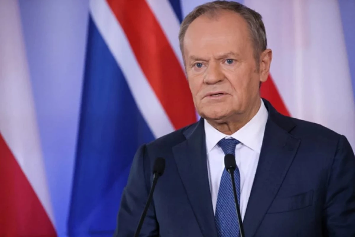 [[Tusk:]] "Trampın açıqlamaları Putinin “ideal planı”na bənzəyir"