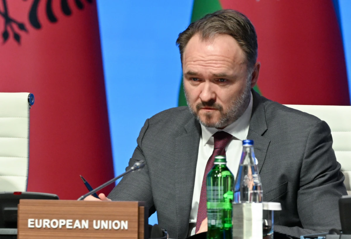 [[Aİ-nin Enerji Komissarı:]] "Avropa uzunmüddətli böhrana hazır olmalıdır"