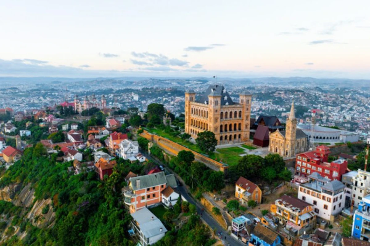 Madaqaskarda [[dövlət çevrilişi]] edildi