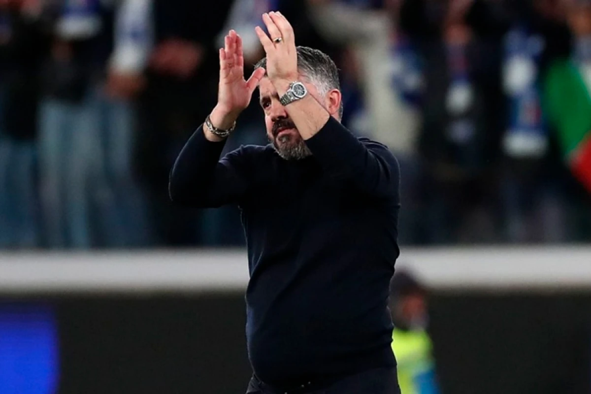 DÇ-dən kənar qalan [[İtaliyada ilk istefa]] baş verdi