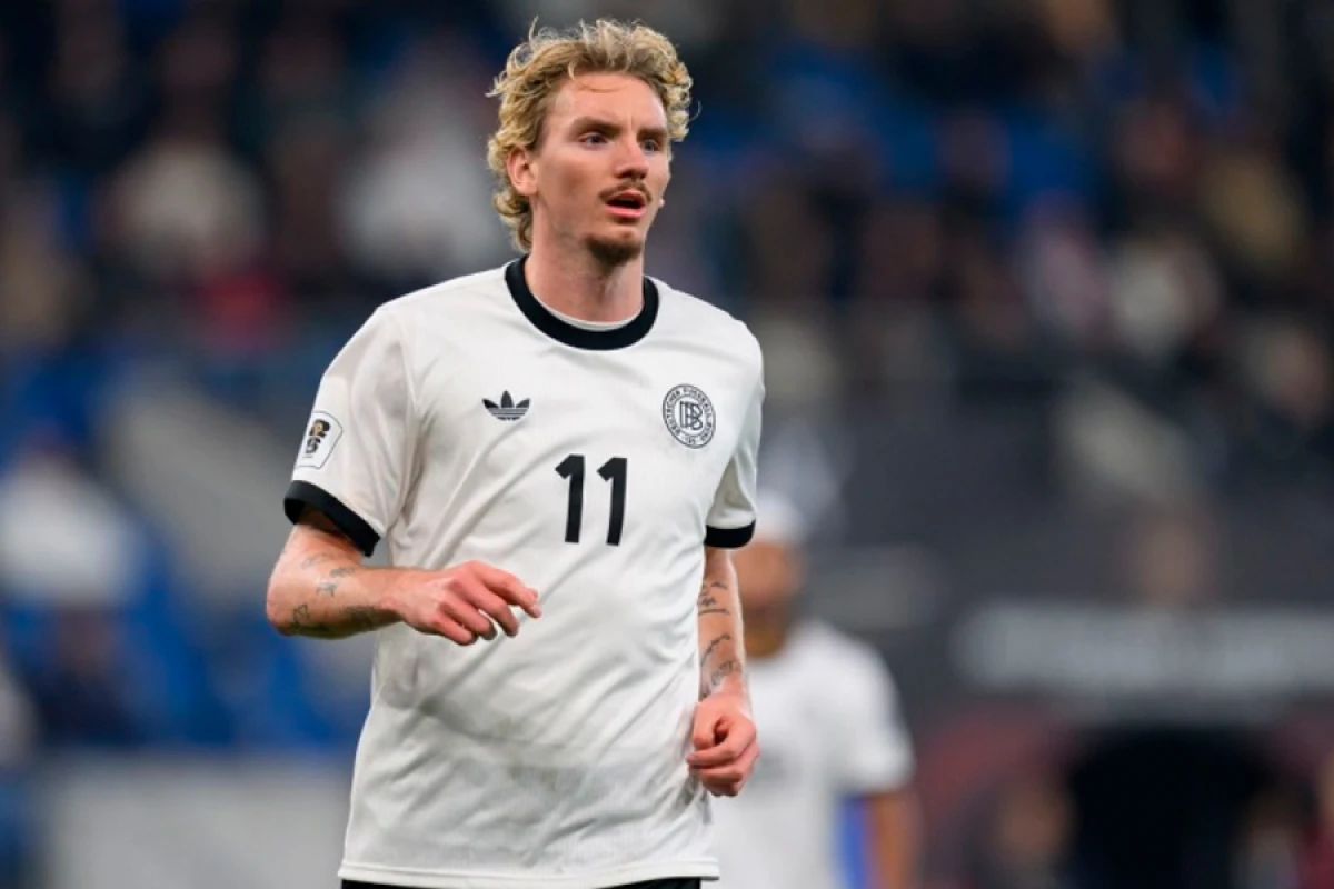 “Nyukasl”ın [[alman ulduzu tənqidçiləri]] susdurur