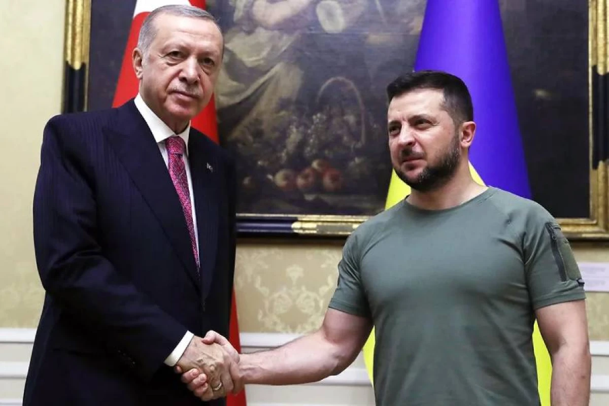 [[Zelenski Türkiyəyə getdi]]