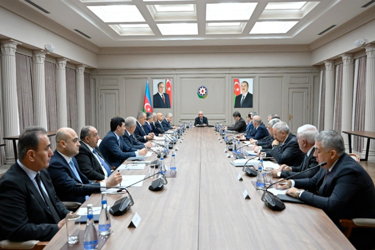 Əli Əsədov [[leysan yağışların vurduğu zərərlə bağlı]] tapşırıqlar verdi