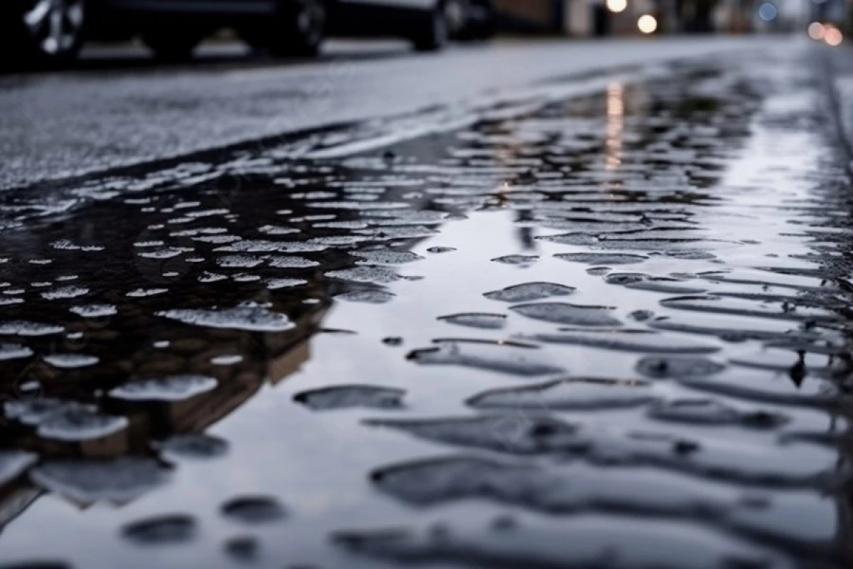 Bakı və Abşeronda toplanan yağış suları [[kənarlaşdırılır]]