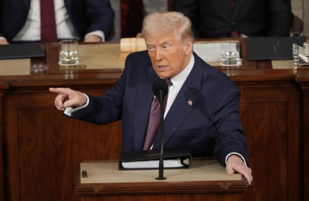 [[Tramp:]] "ABŞ İrandakı etirazçılara silah göndərdi"