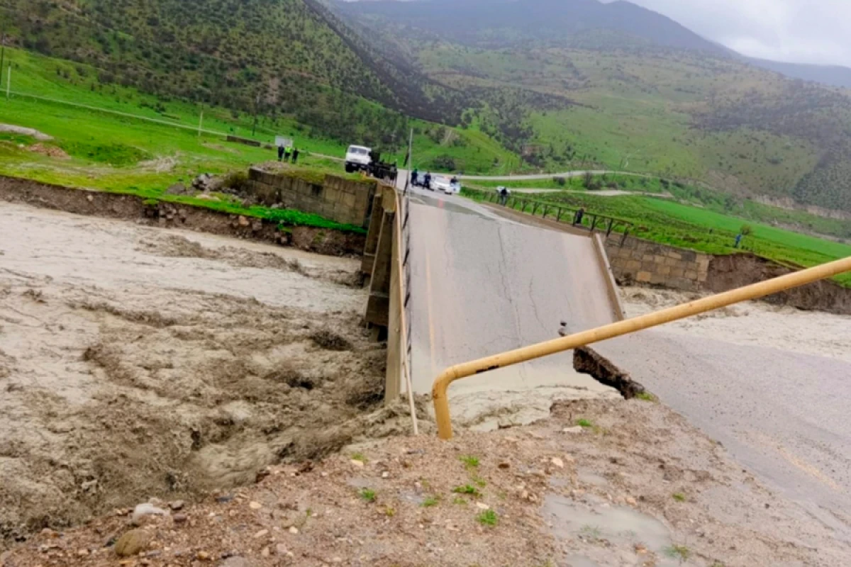 Siyəzəndə körpü uçdu [[- FOTO]]
