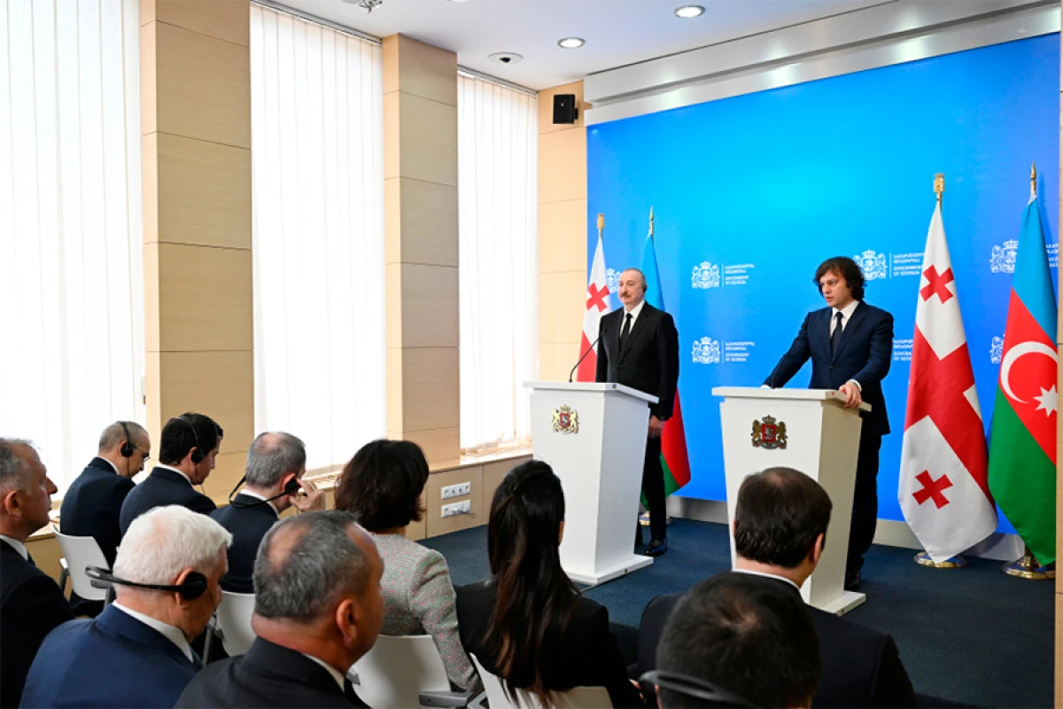 [[Prezident İlham Əliyev:]] Əminəm ki, səfərim iki qardaş ölkə arasındakı əlaqələrə yeni təkan verəcək