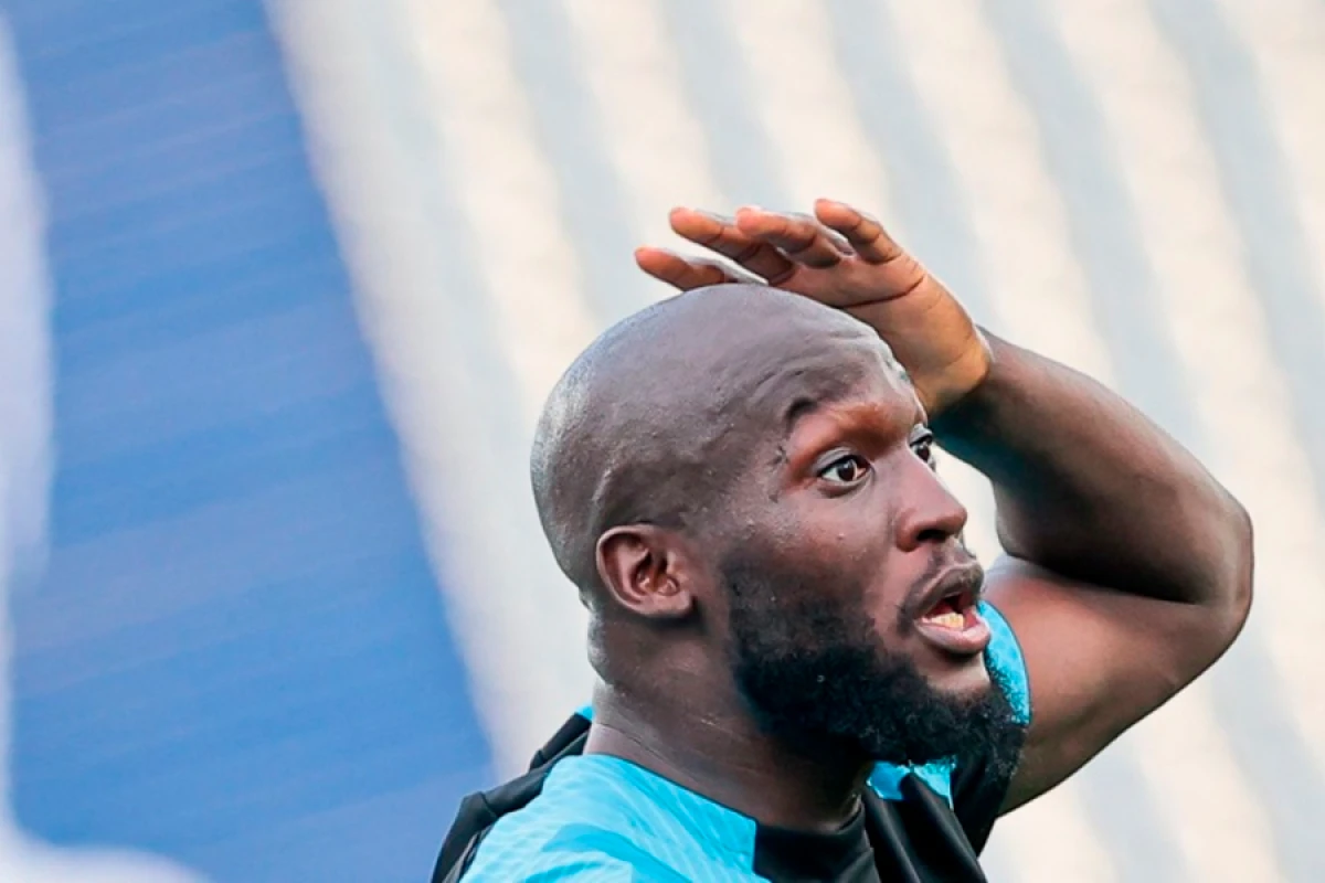 [[Qalmaqal böyüyür:]] “Napoli” Lukakuya qarşı addım atacaq