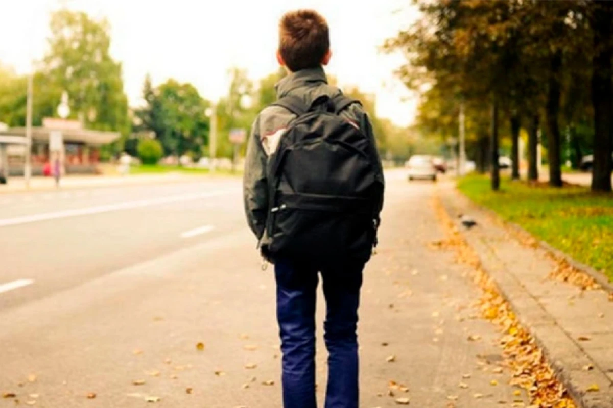 Abşeronda tapılan nitq qüsurlu uşaq valideynlərinə təhvil verildi [[- YENİLƏNDİ]]