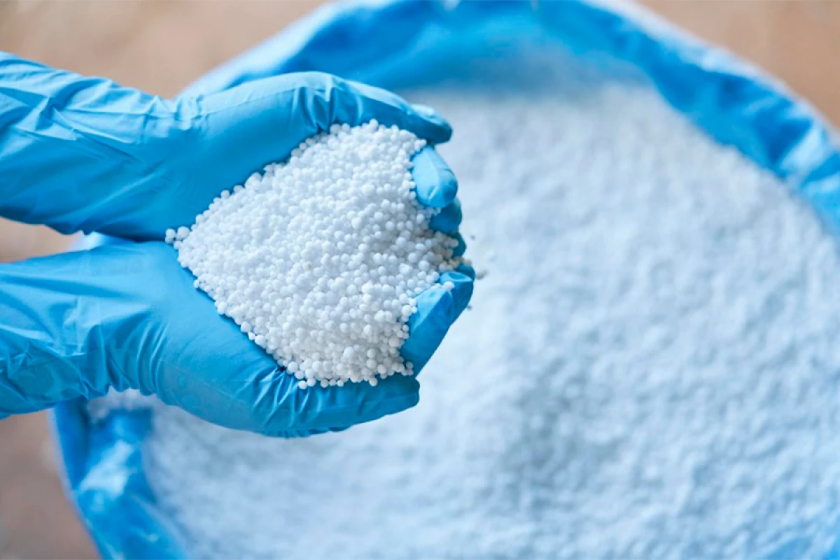 Karbamid [[ixracından gəlirlər]] 40% azaldı