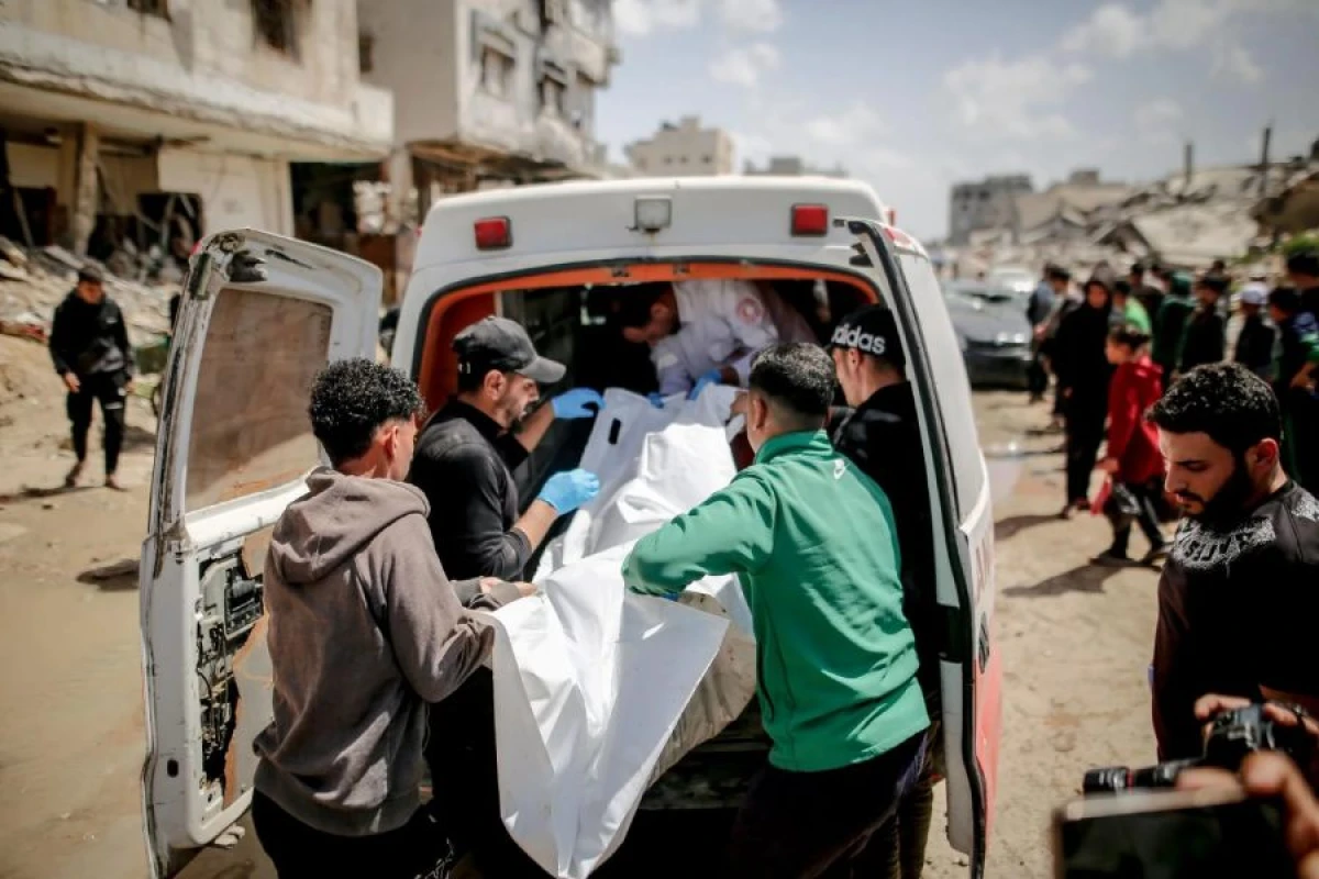 ÜST Qəzza zolağında xəstələrin təxliyəsini [[dayandırdı]]