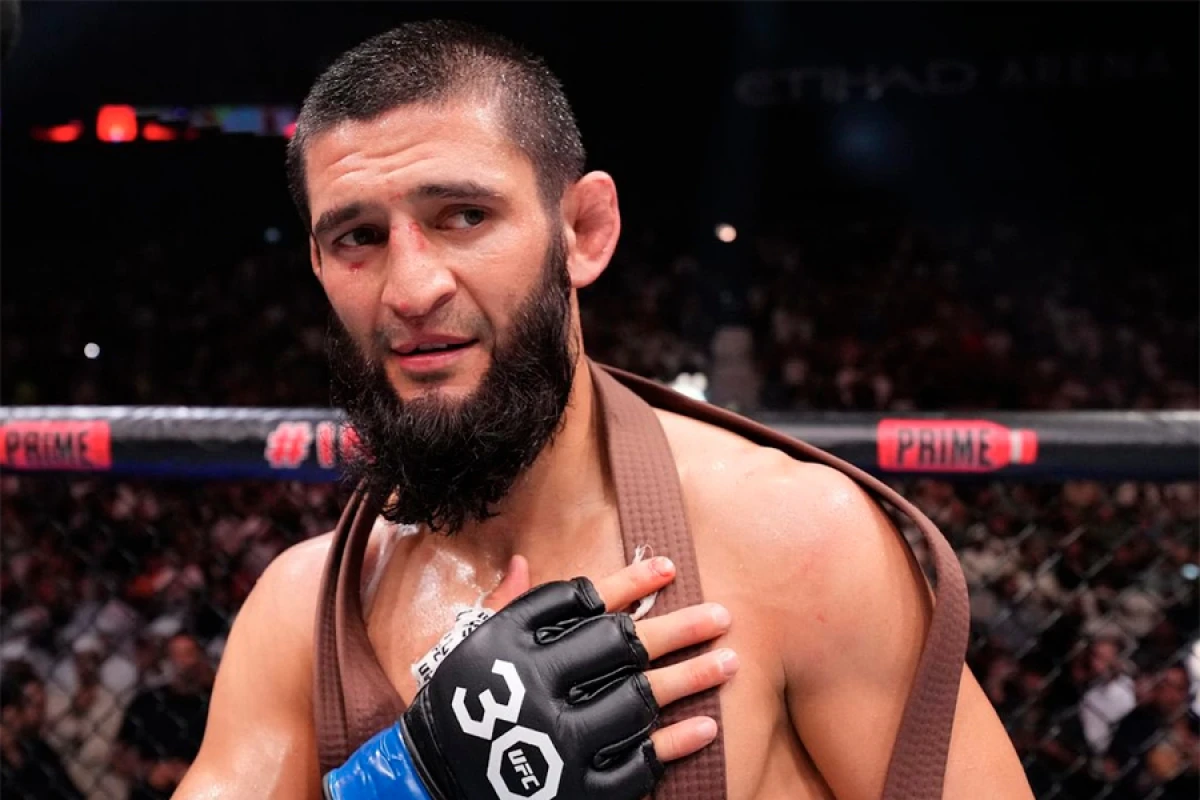 UFC çempionu [[çətin gündə]] Dağıstana sahib çıxdı