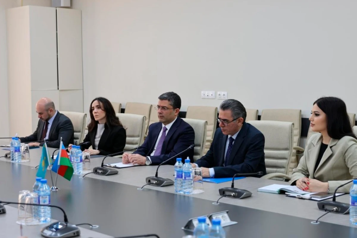 MEDİA-da [[Qazaxıstan nümayəndə heyəti ilə]] görüş keçirildi