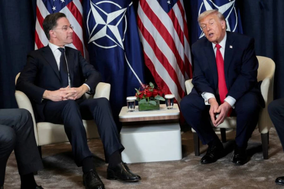 [[ABŞ Prezidentinin]] NATO-nun Baş katibi ilə görüşü başladı