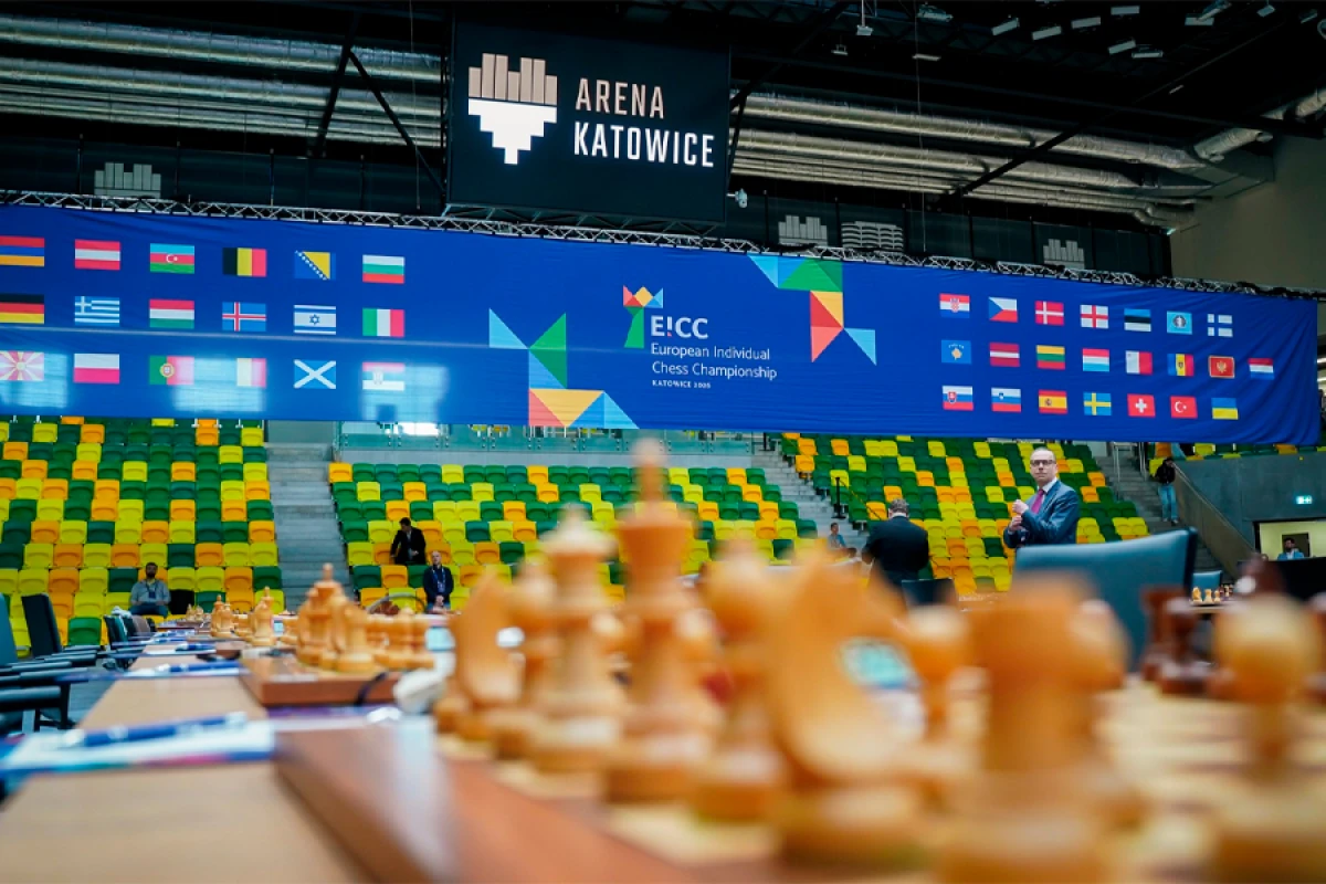 [[Möhtəşəm start:]] şahmatçılarımız Avropada liderlər sırasındadır