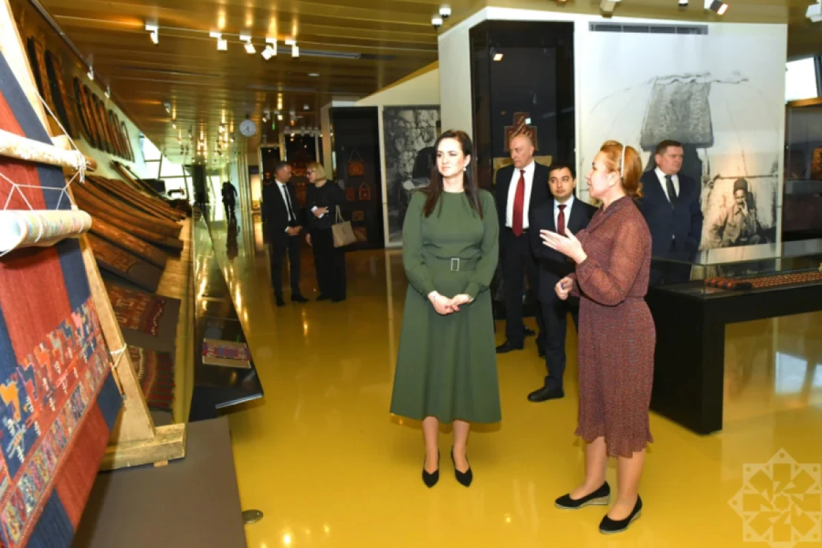 [[Litvanın Baş naziri]] Milli Xalça Muzeyini ziyarət etdi