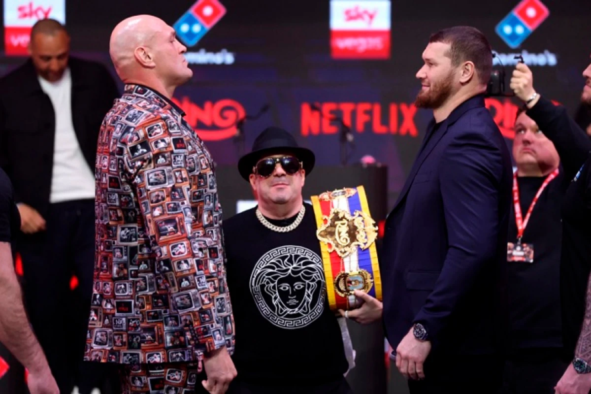 Ağır çəkidə sürpriz gözlənilir [[– favorit təhlükədədir]]