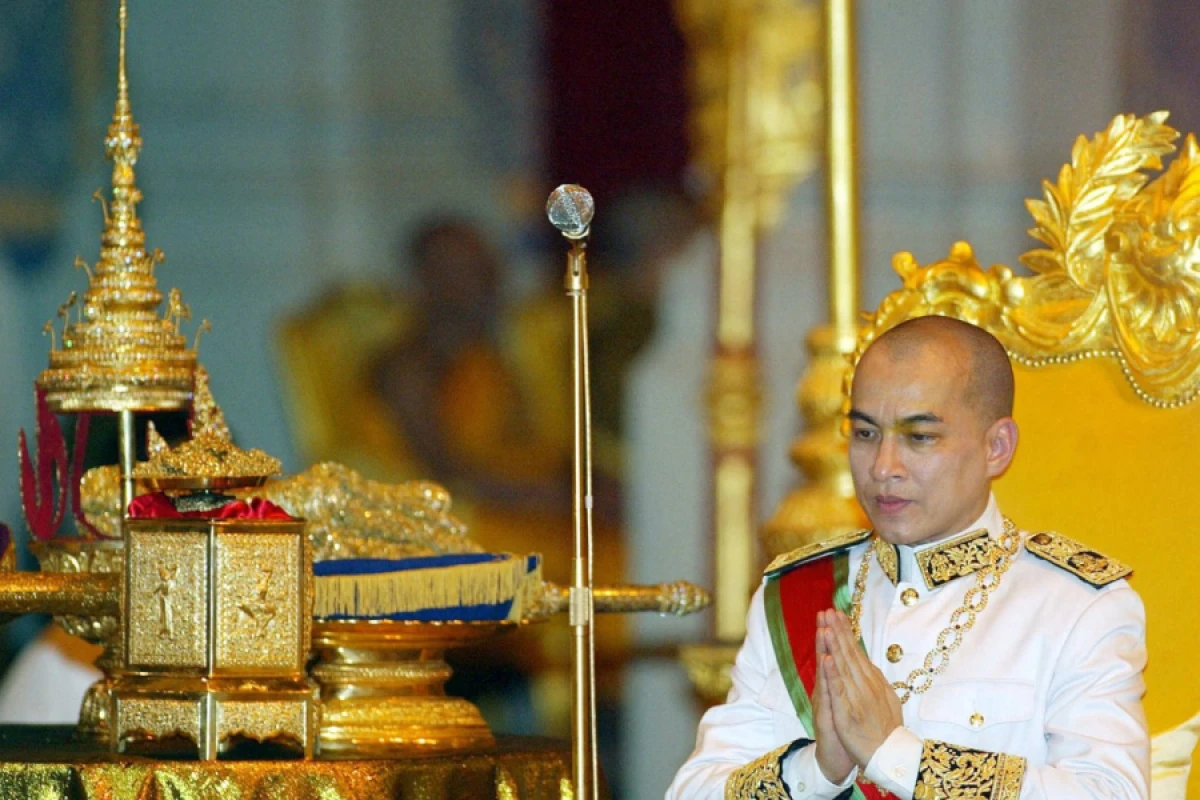 Kamboca kralında [[xərçəng aşkarlandı]]