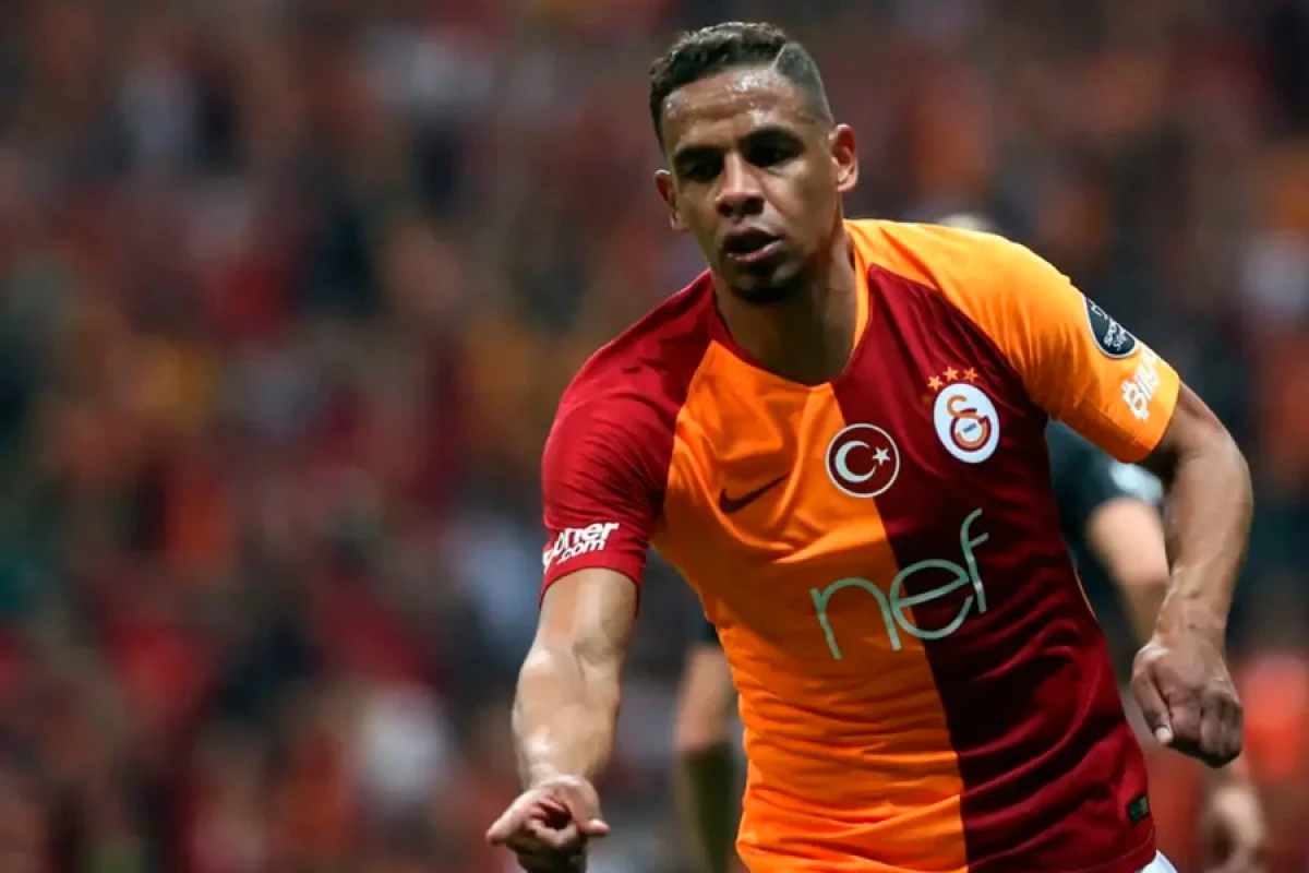 [[Böyük karyeraya son:]] Fernando Rejes vidalaşdı