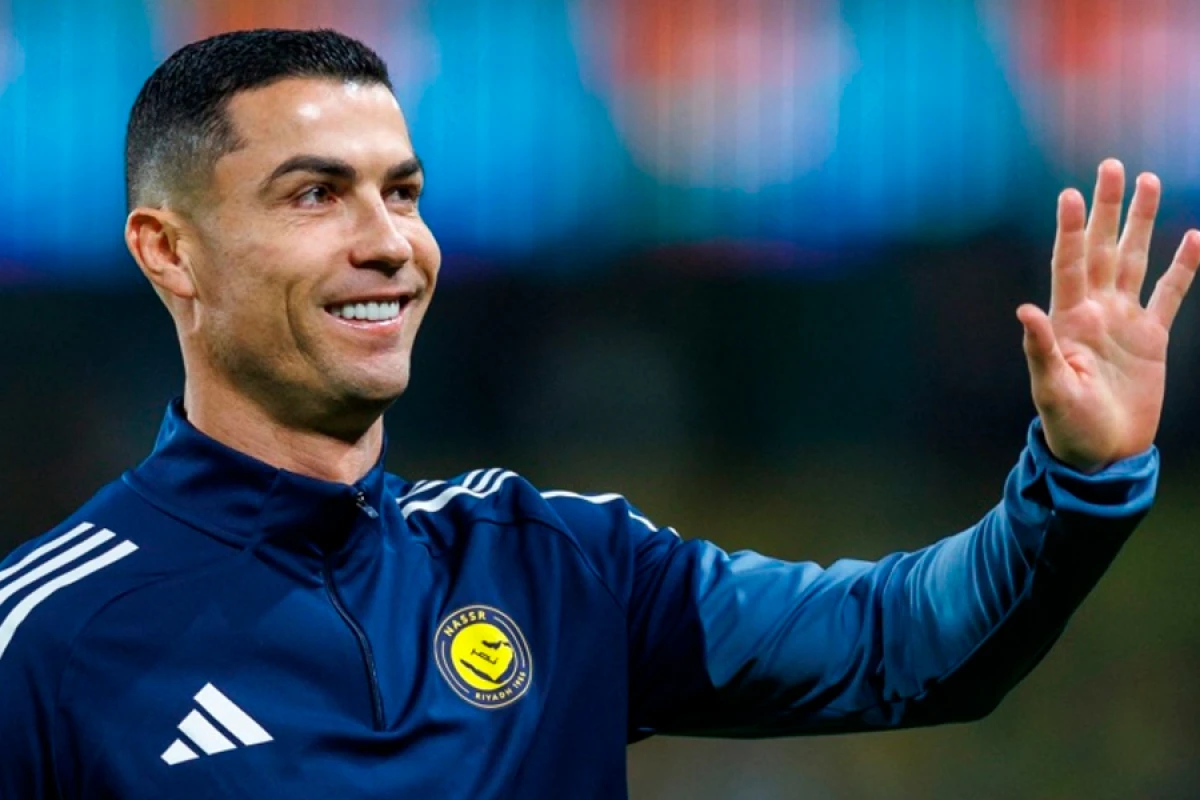 FIFA [[qalmaqalı fonunda]] Ronaldu paylaşım etdi