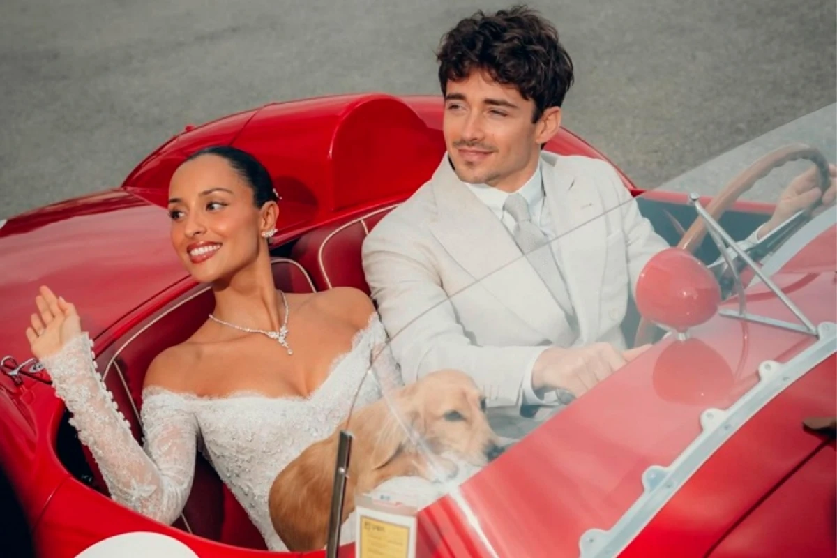 [[Lüks seçim:]] Lekler toyuna milyonluq Ferrari ilə getdi