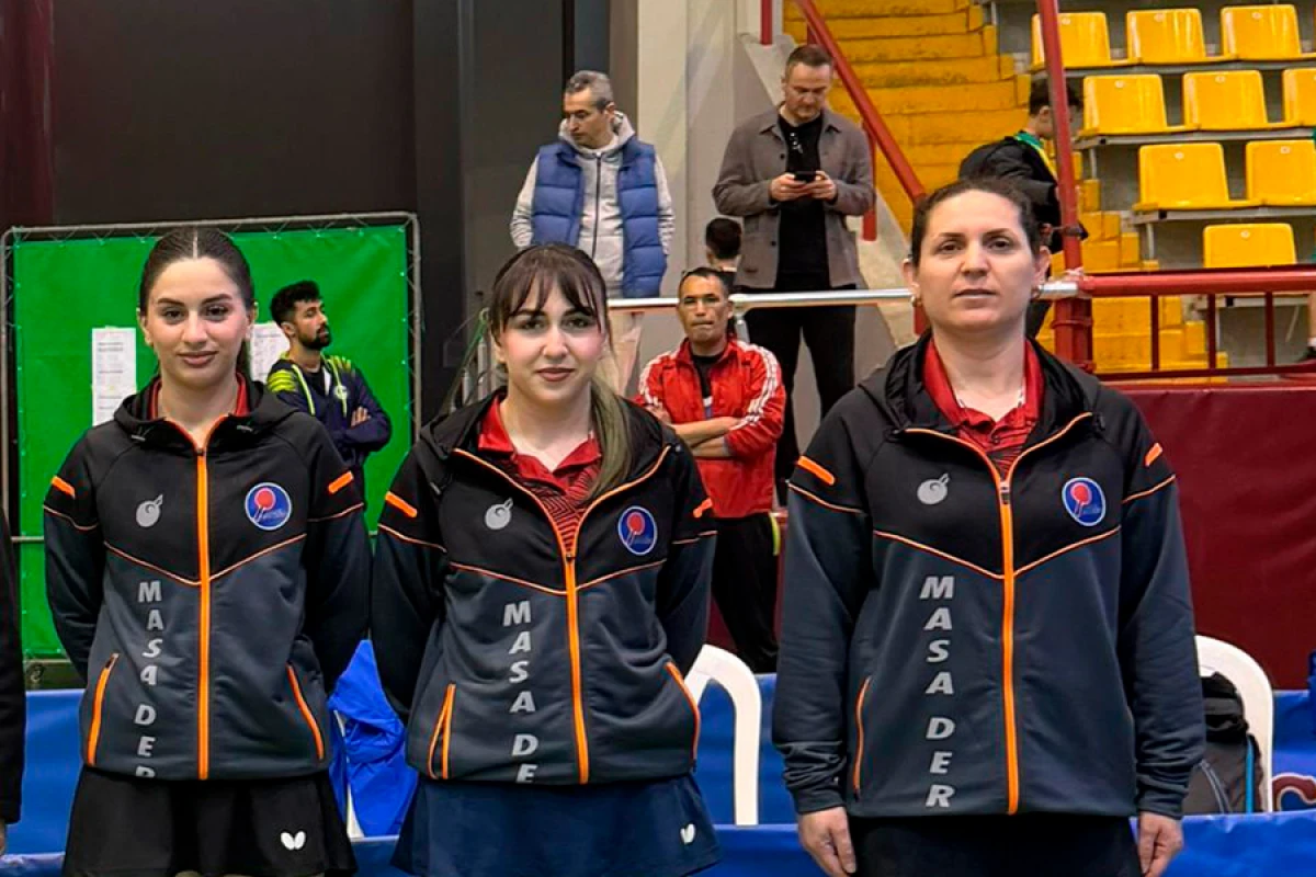 Beynəlxalq təcrübə: [[tennisçilərimiz Super Liqada oynayır]]