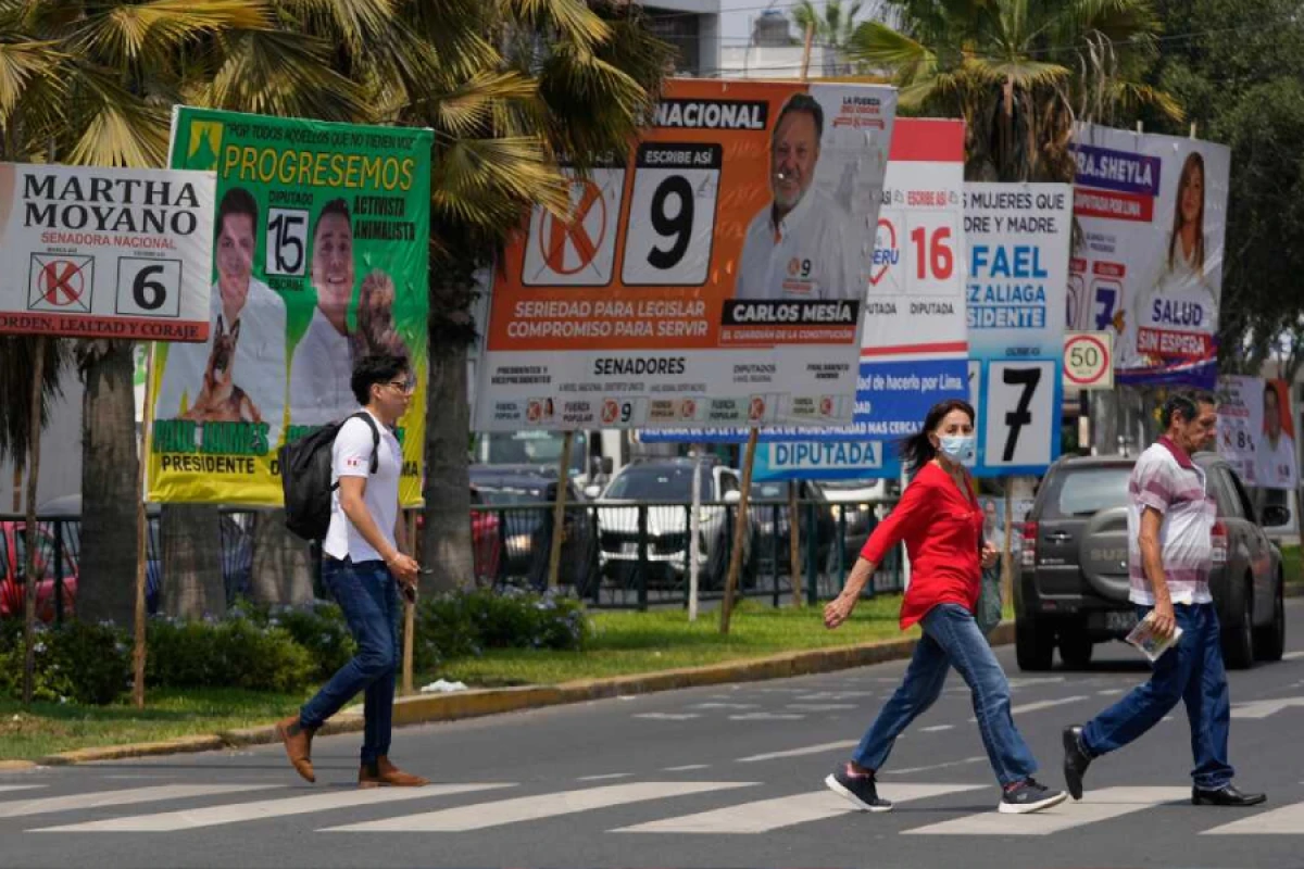 Peruda [[prezident seçkiləri]] keçirilir