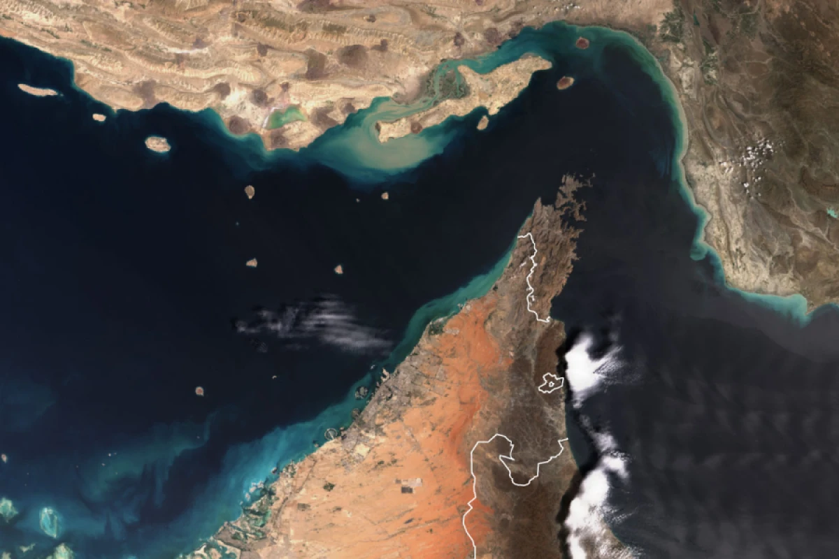 Hörmüzdə tanker böhranı: [[Danışıqlardan sonra geri döndülər]]