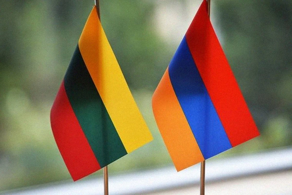 Ermənistan və Litva arasında [[siyasi dialoq]] müzakirə olundu