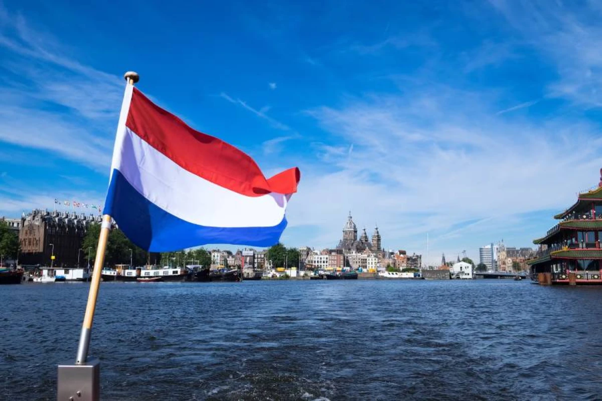 [[Niderland]] əhali üçün 1 milyard avroluq yardım paketi hazırlayır