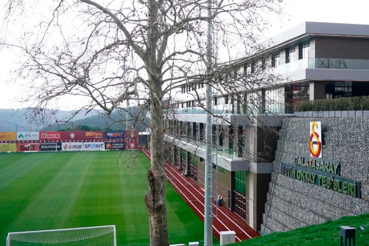 [[Çempionluq yarışı qızışır:]] “Qalatasaray”dan sərt addım!