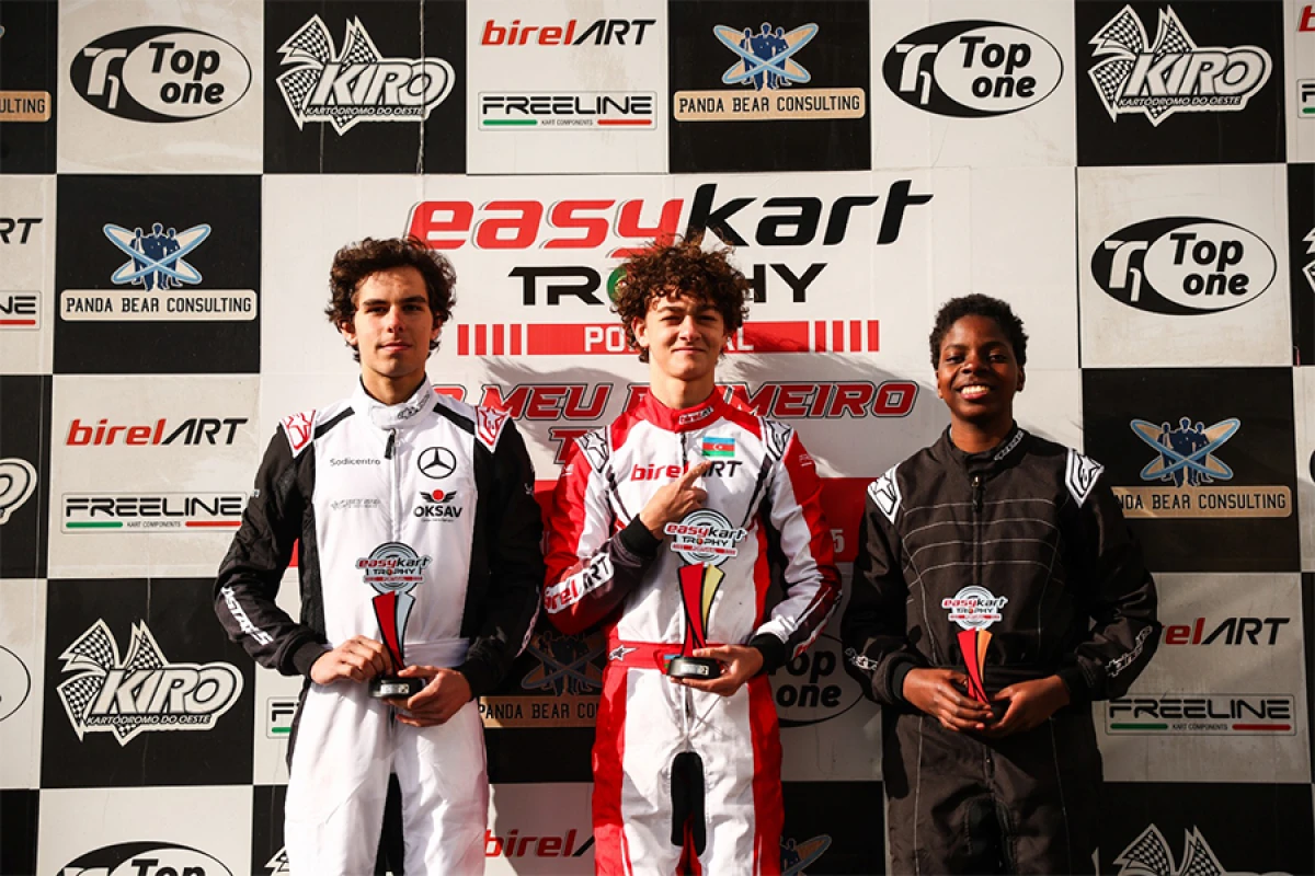 [[Davin yenə podiumda:]] Azərbaycanlı pilotdan parlaq çıxış