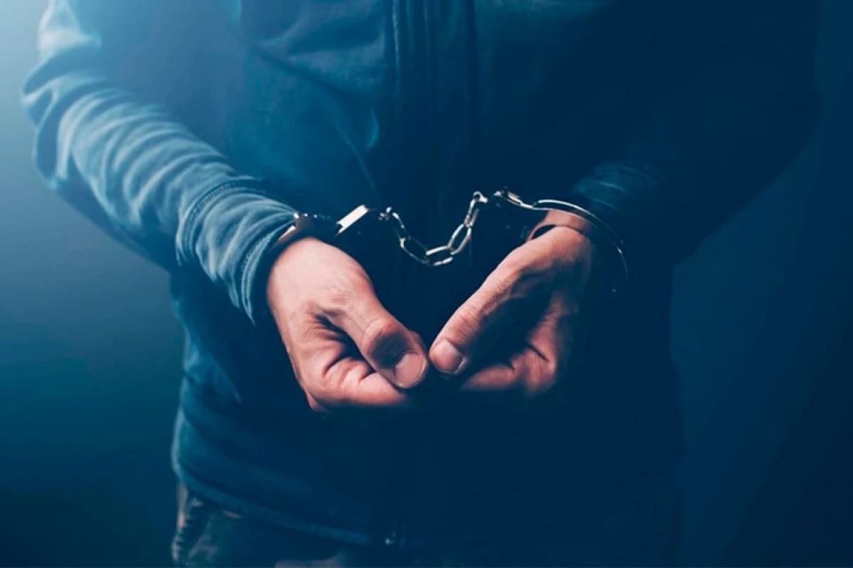 Telefon oğurluğuna görə saxlanıldı [[- Digər cinayəti üzə çıxdı]]