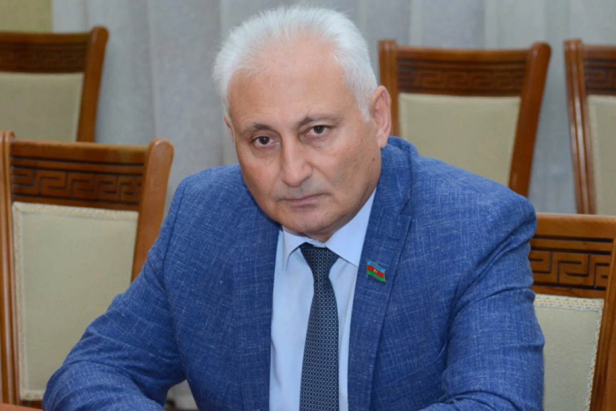 Hikmət Babaoğlu "Şöhrət" ordeni ilə təltif edildi [[- SƏRƏNCAM]]