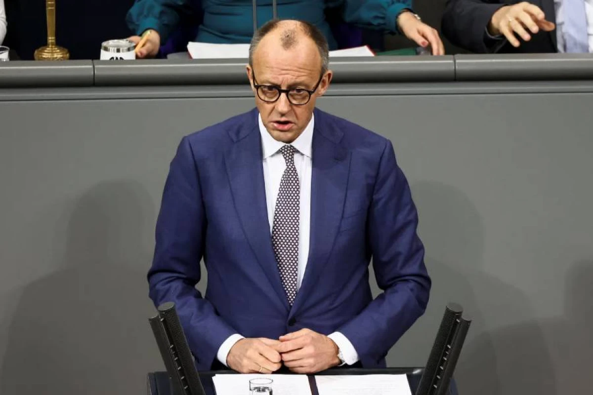 Almaniya [[Hörmüz boğazında gəmiçiliyin bərpası üçün]] Parisdə təkliflər irəli sürəcək