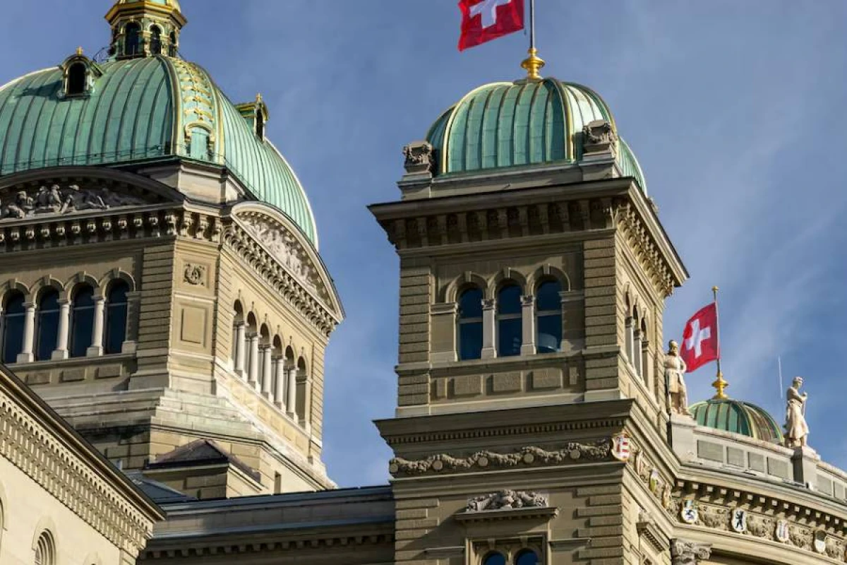 İsveçrə [[silah ixracı qadağasının yumşaldılması ilə bağlı]] referendum keçirəcək