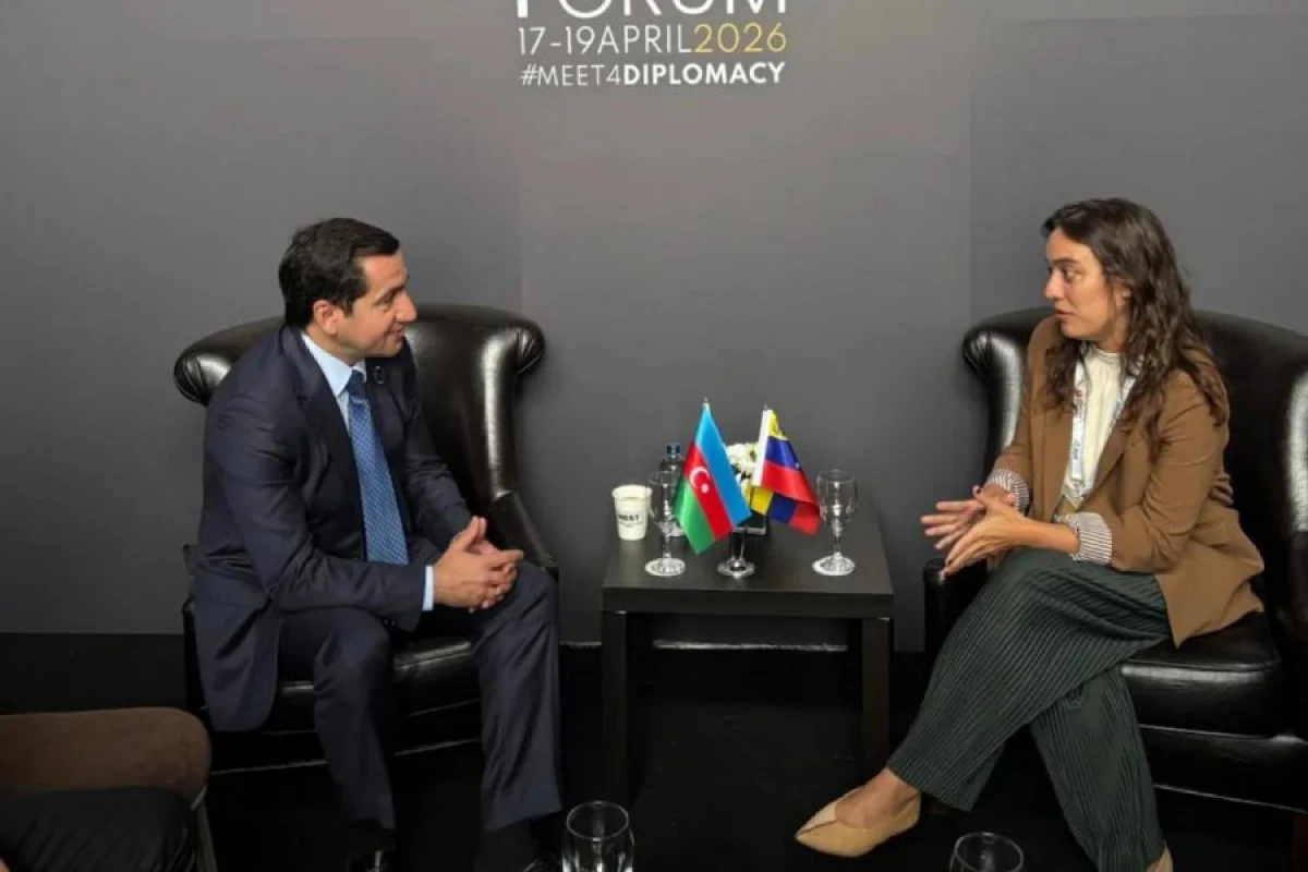 [[Hikmət Hacıyev]] Venesuelanın XİN rəhbərinin müavini ilə görüşdü